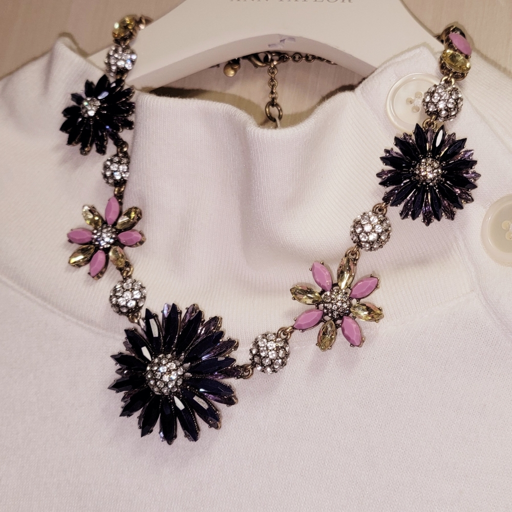 New w/tags Ann Taylor Necklace